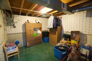 1313 11th Ave SW, Jamestown, ND 58401 - photo 5