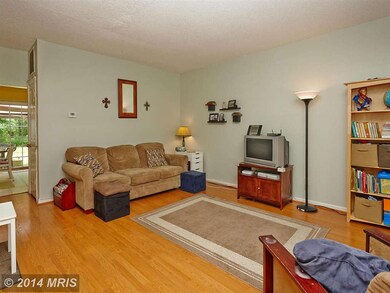 7265 Parsons Ct, Alexandria, VA 22306 - photo 3