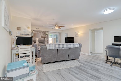 4146 Pleasant Meadow Ct unit 110C, Chantilly, VA 20151 - photo 5
