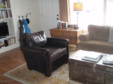 Living Room (2)