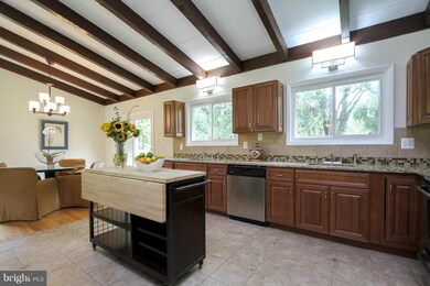 8117 Mcdonogh Rd, Pikesville, MD 21208 - photo 6