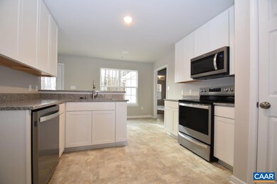 111 Woodger Cir, Louisa, VA 23093 - photo 5