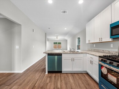 246 Cumberland Forest Dr, Magnolia, TX 77354 - photo 3