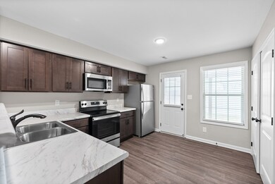 418 Peachers Mill Rd unit C4, Clarksville, TN 37042 - photo 7