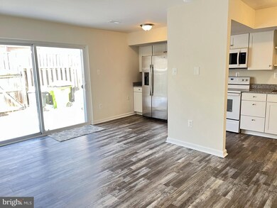 3803 Port Hope Point, Triangle, VA 22172 - photo 4