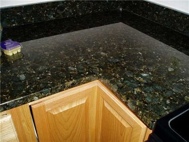 4057 Elbern Ave, Columbus, OH 43213 - photo 6