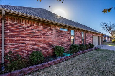 1813 Lancaster Dr, Edmond, OK 73012 - photo 5