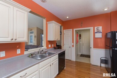 1649 W 65th St, Davenport, IA 52806 - photo 6