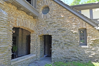 1 Beech Crest Ln, Cincinnati, OH 45206 - photo 5