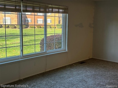 689 E Fox Hills Dr unit 65, Bloomfield Hills, MI 48304 - photo 7