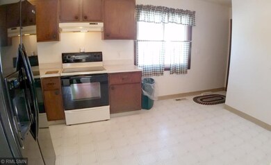 Eat-In Kitchen