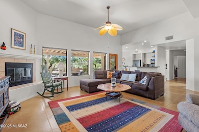 4-web-or-mls-13932 E Plaza Ocho Puntas-2