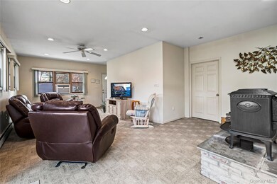 161 Fordham Ave, Medford, NY 11763 - photo 6