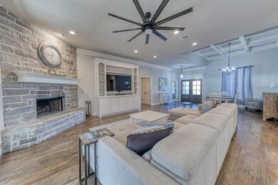 1513 W Westhill Dr, Cleburne, TX 76033 - photo 5