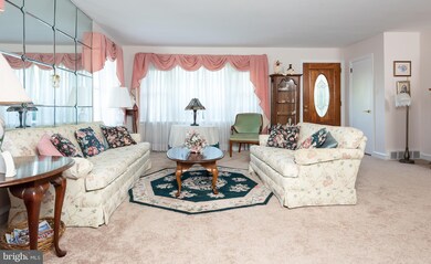 205 Canterbury Dr, Wallingford, PA 19086 - photo 6