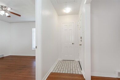 6915 Inverness Ln, Dallas, TX 75214 - photo 5