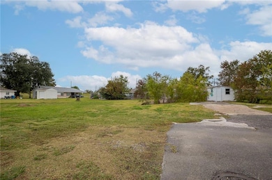 11 Clayton Dr, Norco, LA 70079 - photo 4
