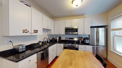 652 Green St unit 1, Cambridge, MA 02139 - photo 4