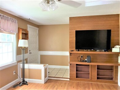 22 Foxmoor Cir unit U135, Nashua, NH 03063 - photo 3