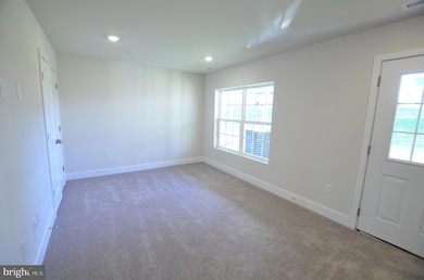 7569 Dundee Rd, Baltimore, MD 21244 - photo 5