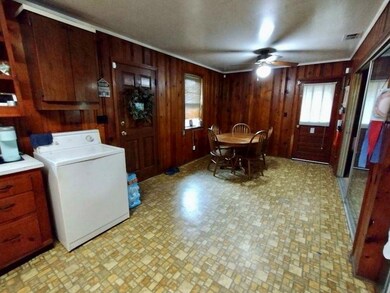 160 W Stephens St, Camilla, GA 31730 - photo 3