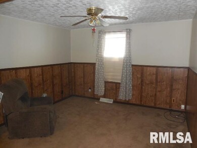 1635 W 3rd St, Davenport, IA 52802 - photo 5