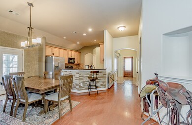 1051 Luke Dr, Alvin, TX 77511 - photo 7