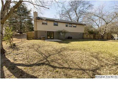 Huge, flat and fenced in yard