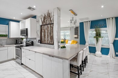 2828 Patterson Ave-37