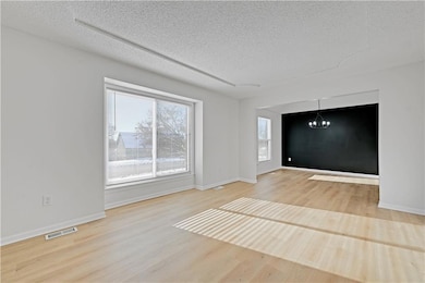 5807 Noland Rd, Shawnee, KS 66216 - photo 4