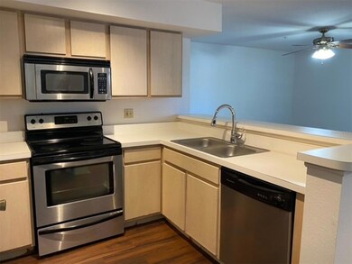 7300 Westpointe Blvd unit 723, Orlando, FL 32835 - photo 6