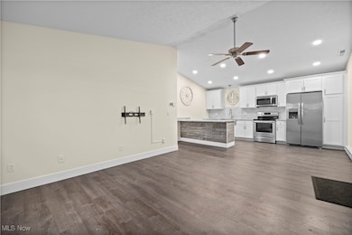 35873 Westminister Ave unit 179, North Ridgeville, OH 44039 - photo 2