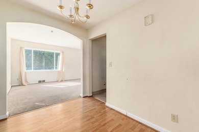 1872 Greenway Ave S, Columbus, OH 43219 - photo 5