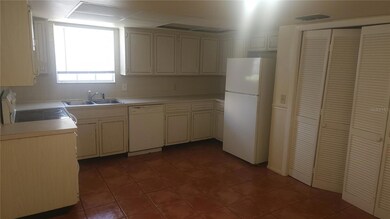 14460 Reuter Strasse Cir unit 718, Tampa, FL 33613 - photo 2