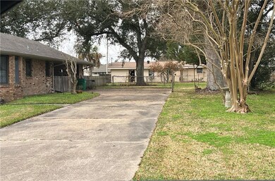 137 Nolan Dr, La Place, LA 70068 - photo 2