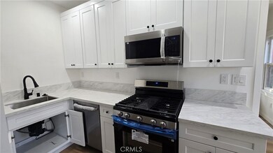 1038 Beacon Ave, Los Angeles, CA 90015 - photo 7