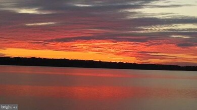 7024 Greenbank Rd, Middle River, MD 21220 - photo 4