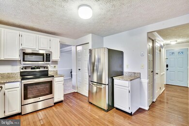 13638 Bellerose Dr, Chantilly, VA 20151 - photo 5