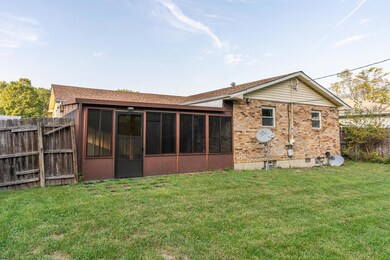 1683 Coronet Dr, Columbus, OH 43224 - photo 5