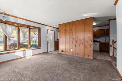 8319 Ziegler St, Taylor, MI 48180 - photo 3