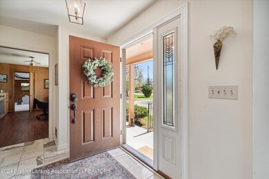 06-3808-W-Holmes-Rd-Lansing-MI-48911-Win