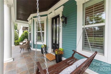 21907 Riddles Ct, Cornelius, NC 28031 - photo 4