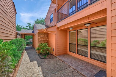 3 Village Green Ct, Denison, TX 75020 - photo 3