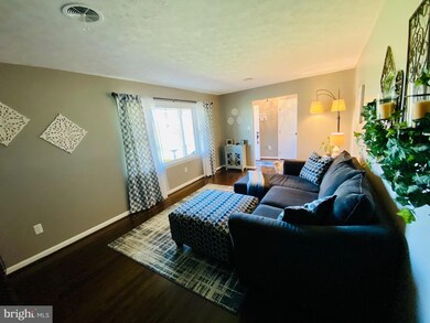 1900 Chapel Rd, Middletown, VA 22645 - photo 5