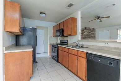 3318 Creek Grove Dr, Houston, TX 77066 - photo 4