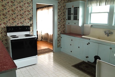 250 NE Dayton St, John Day, OR 97845 - photo 5