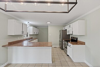 7302 Avalon Dr, Fayetteville, NC 28303 - photo 6