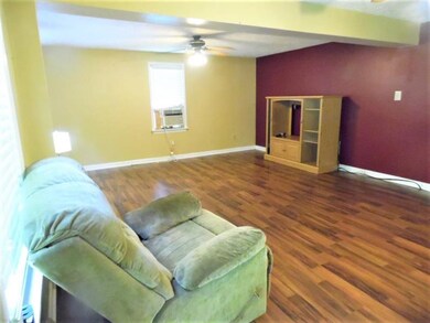 DESIGN YOUR LAYOUT FOR A LIVING DINING GREAT ROOM.