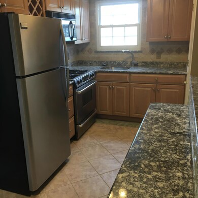 7 Franklin Ln unit 2 F, Staten Island, NY 10306 - photo 5