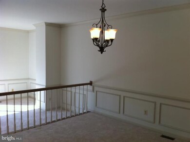 28 Tenby Ct, Lutherville Timonium, MD 21093 - photo 4